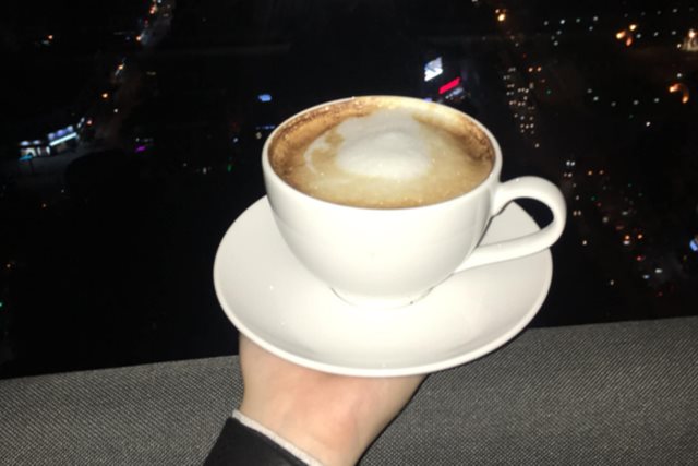 Caffeine, trà đặc, nước ngọt - giới hạn bao nhiêu là an toàn cho mẹ bầu?
